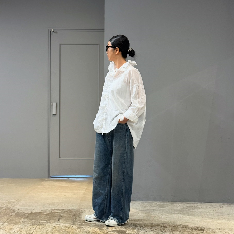 定価5.3万 今季 2025SS トゥジュー TOUJOURS Ruffle Shirt ラッフル シャツ 2/ホワイト フリルカラー ブラウス 長袖【2400014395495】 TOUJOURS Ruffle Shirt | PLEASE