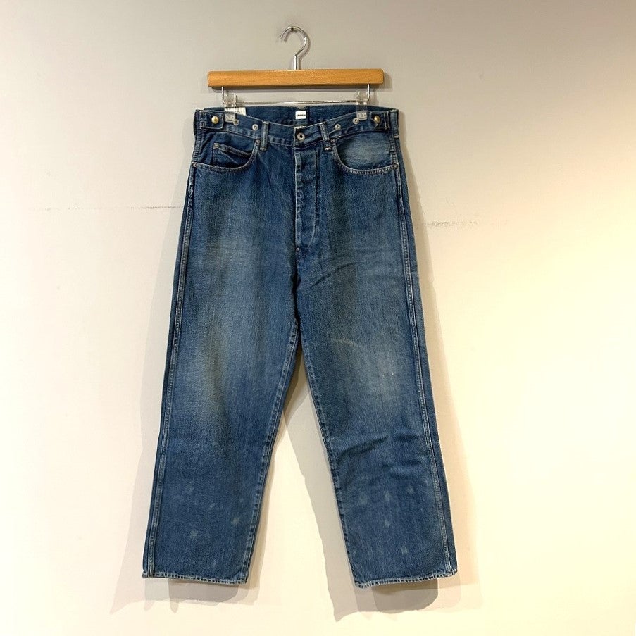 chimala WAIST ADJUSTABLE DENIM PANTS | PLEASE